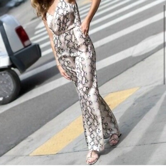 L'AGENCE SILK MAEVE PINK BLACK
SNAKE PRINT WIDE LEG PANT JUMPSUIT
SZ 0 NWT XS - Picture 1 of 8